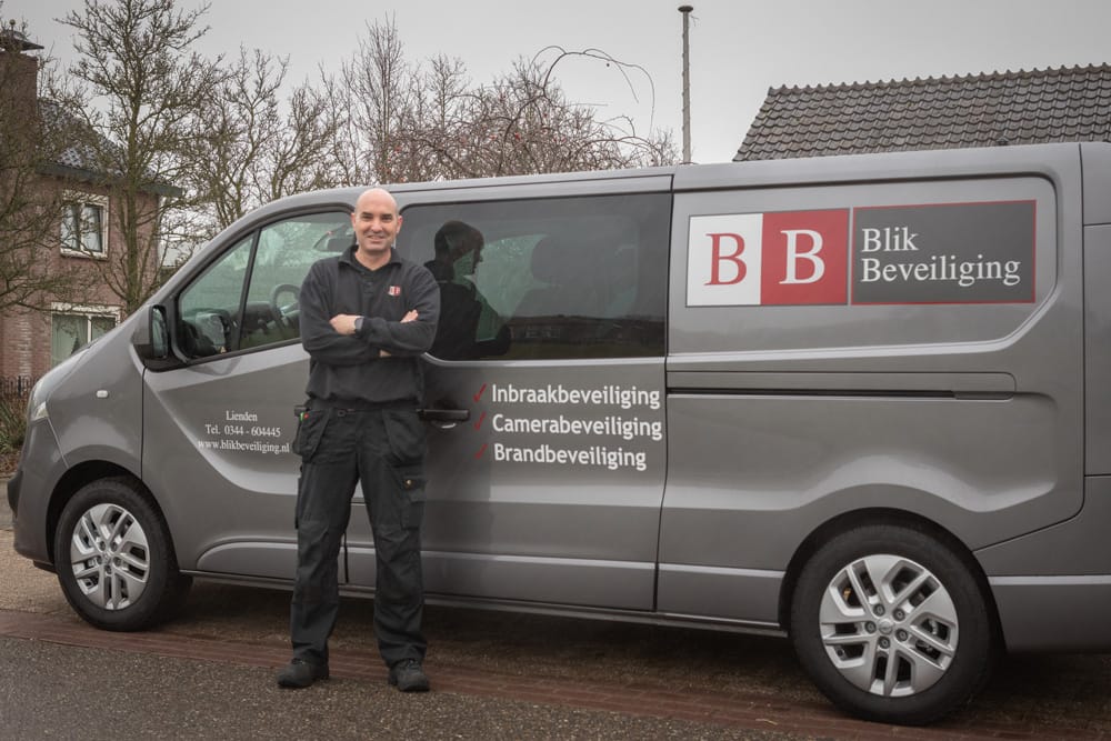 blikbeveiligingbusarnold_3 Contact Blik beveiliging